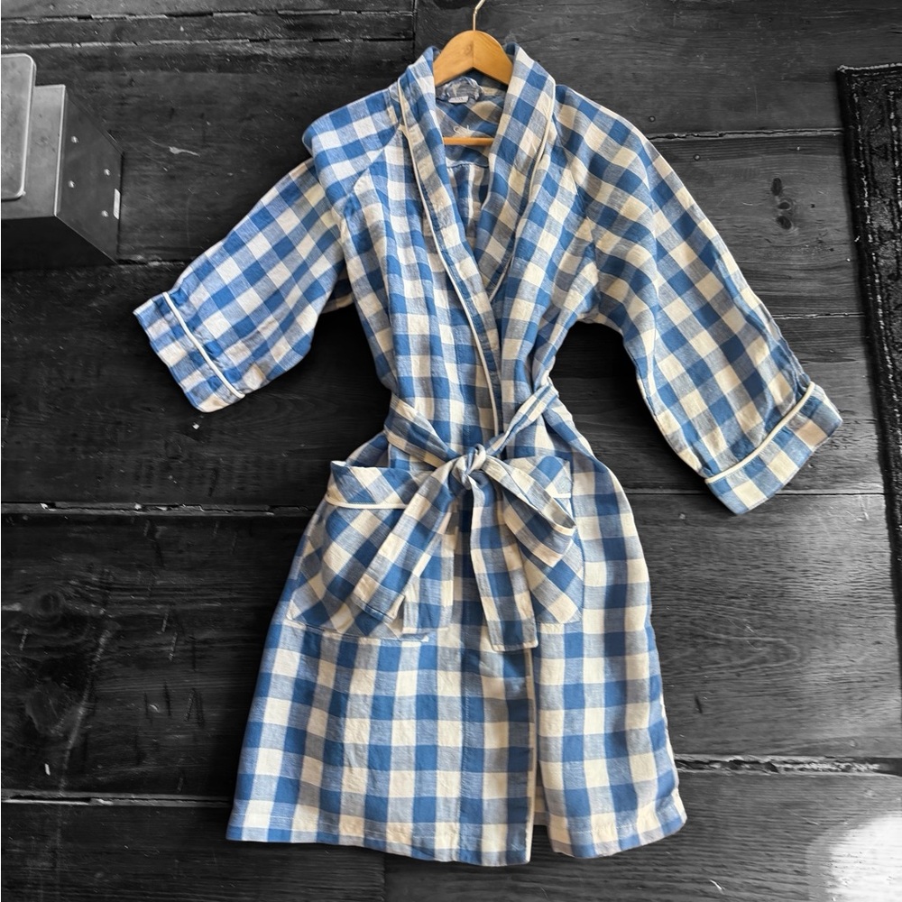 Serena & Lily Blue and White Gingham Cotton Robe